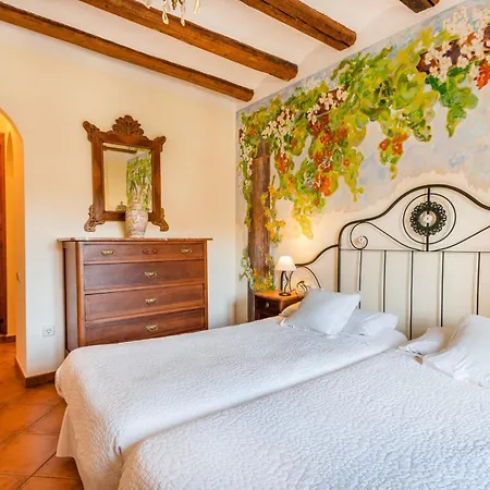 Holiday home Cal Menut